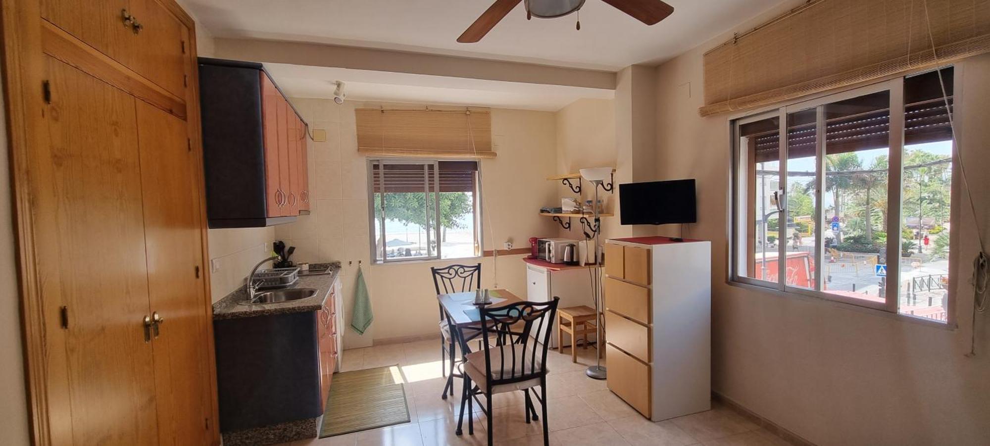 Apartamentos Real 81 Естепона Екстериор снимка